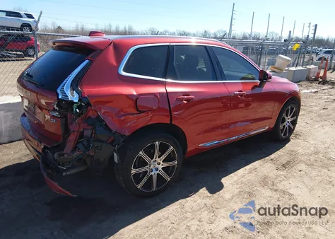 2018 Volvo Xc60 T5 Inscription z USA, uszkodzony, nr VIN YV4102RL2J1011944
